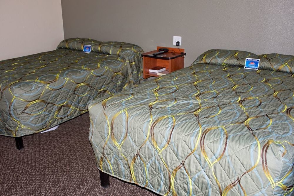Hotel Baymont By Wyndham Dickinson Habitación foto