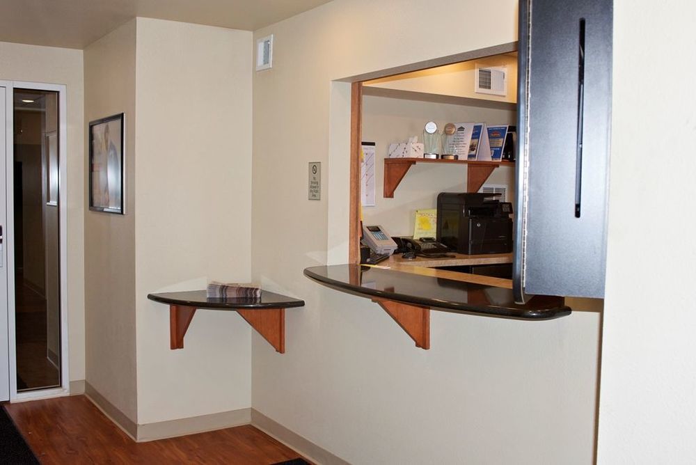 Hotel Baymont By Wyndham Dickinson Interior foto