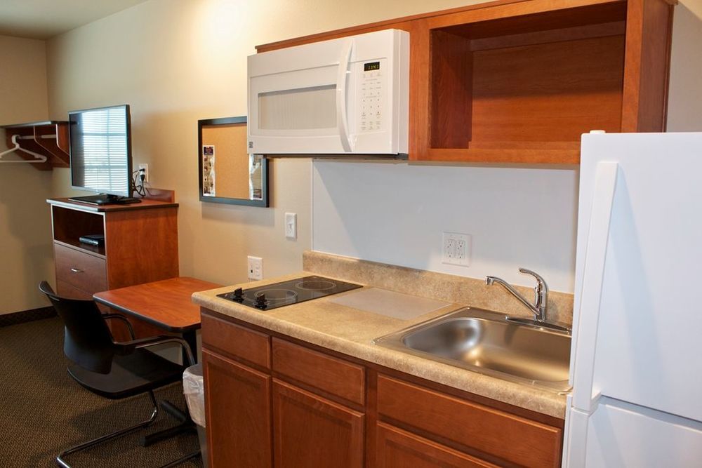 Hotel Baymont By Wyndham Dickinson Habitación foto